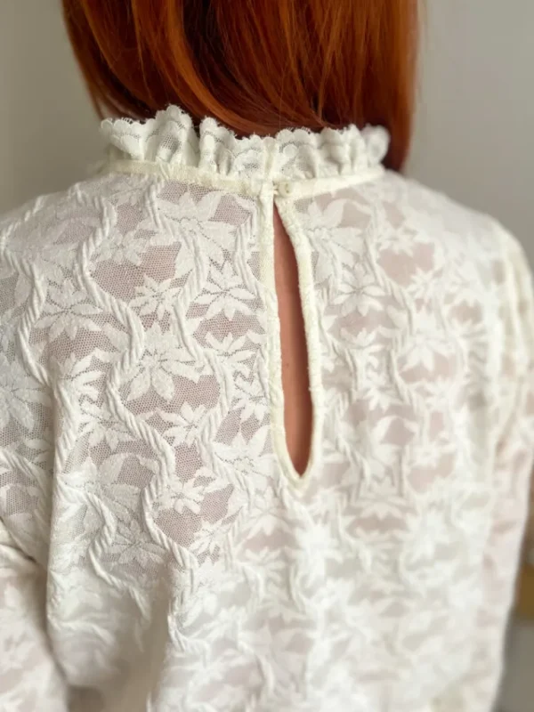 Tops, Blouses*Justine Boutique Aria blouse blanche