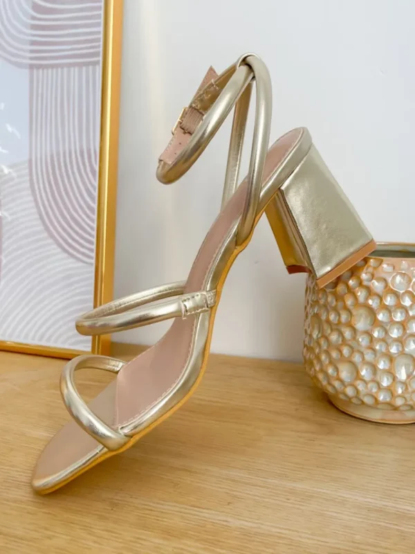 Chaussures, Chaussettes*Justine Boutique Aubane sandales dorées