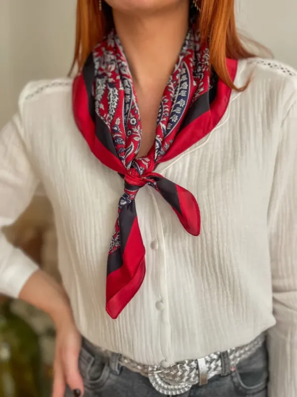 Echarpes, Bandeaux, Mitaines Et Casquettes*Justine Boutique Carré de soie rouge