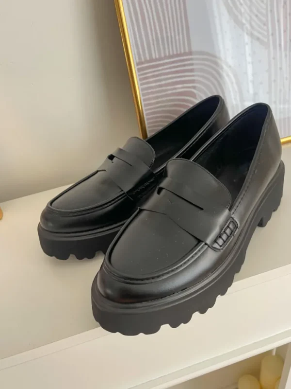 Chaussures, Chaussettes*Justine Boutique Gaspard mocassins crantés