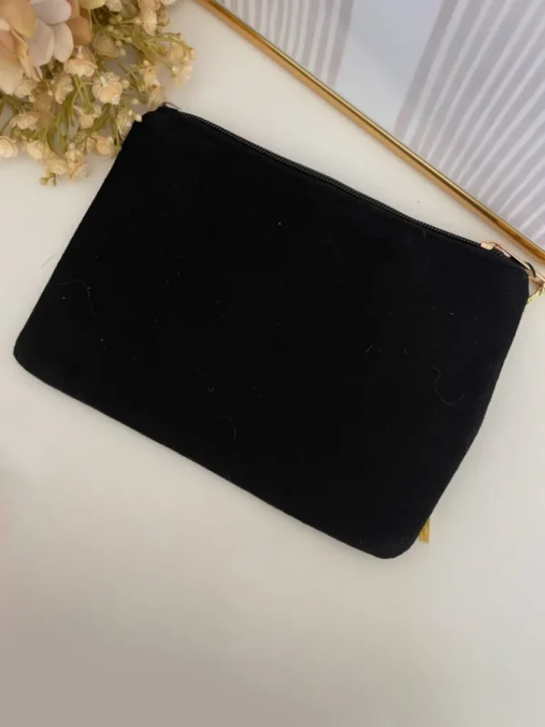 Pochettes, Sacs*Justine Boutique Trousse noire “Jolie comme un cœur”